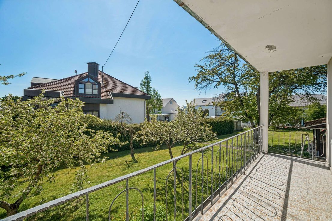 Stilvolles Einfamilienhaus mit großem Garten in bevorzugter Lage von Heimbach-Weis