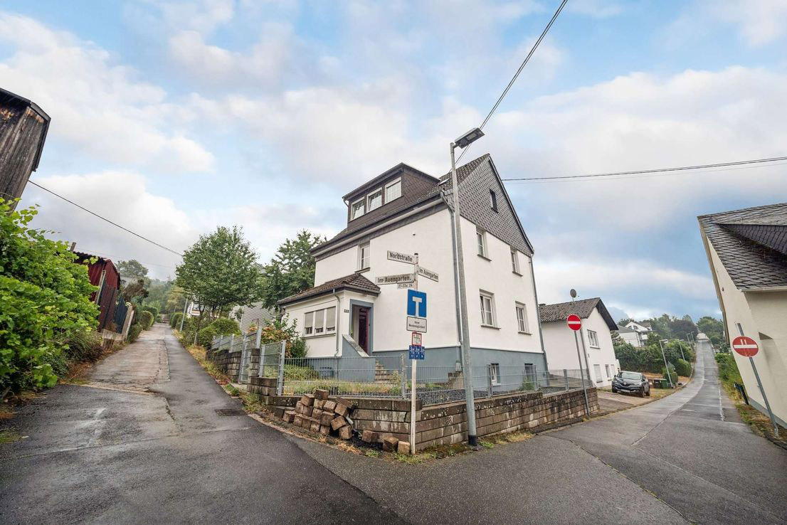 Großzügiges Einfamilienhaus für die große Familie oder Mehrgenerationenwohnen