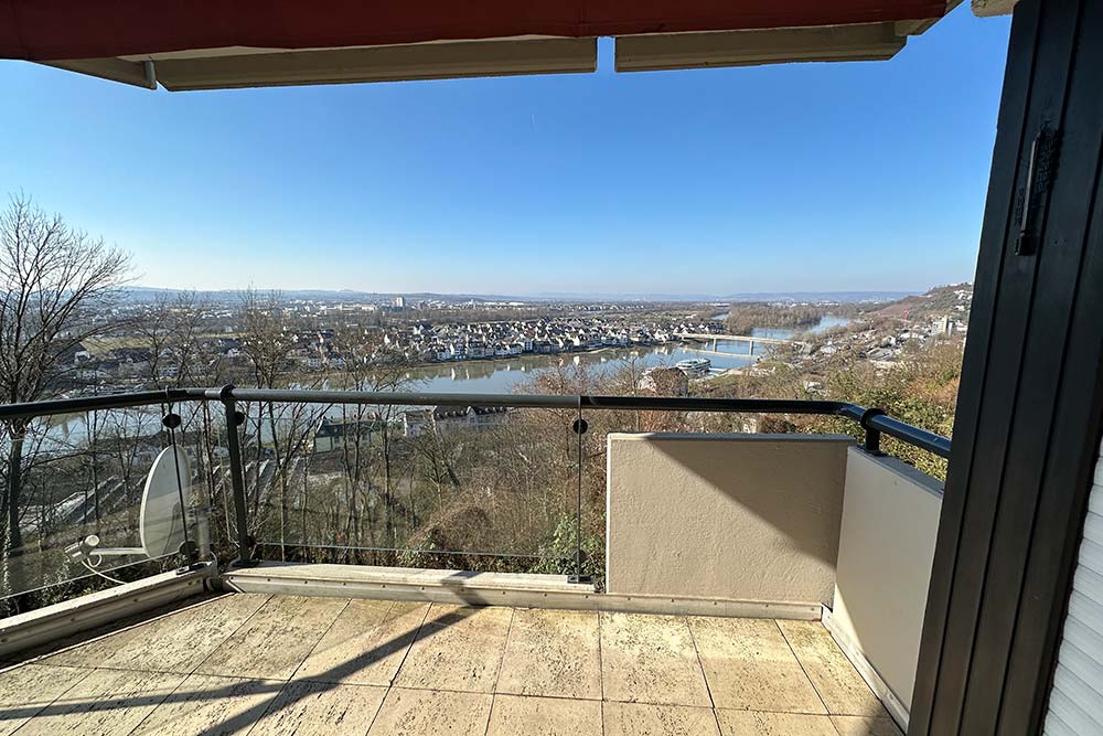 Blick über Vallendar am Rhein