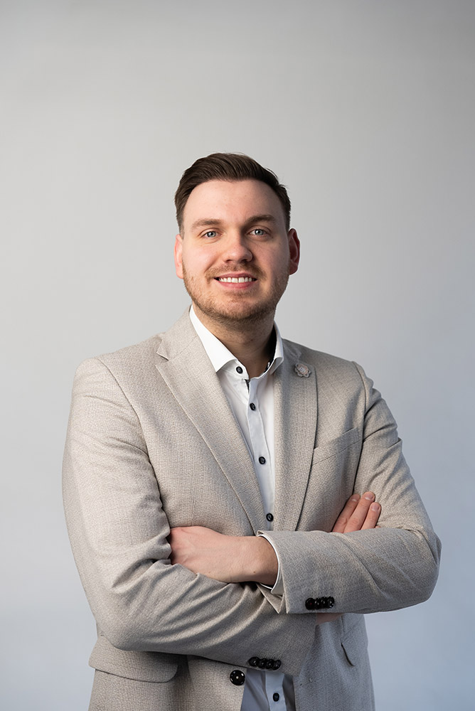 Nico Middelkamp, Geschäftsinhaber Middelkamp Immobilien und DEKRA-zertifizierter Sachverständiger für Immobilienbewertung (D1)